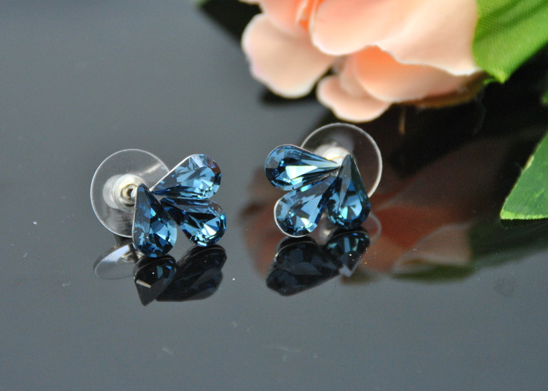 Auskari ar Swarovski Elements kristāliem VE-3119