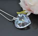 Kulons ar Swarovski Elements kristāliem VP-2298