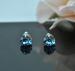 Auskari ar Swarovski Elements kristāliem VE-3426
