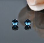 Auskari ar Swarovski Elements kristāliem VE-3743