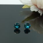 Auskari ar Swarovski Elements kristāliem VE-3903