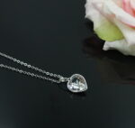 Kulons ar Swarovski Elements kristāliem VP-2377
